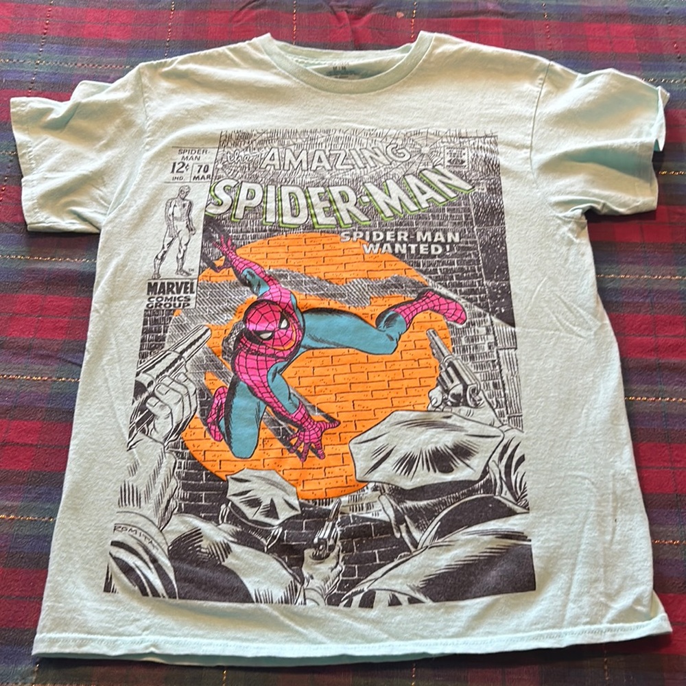 Marvel spider man size Med t shirt